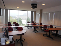 PL 5005 M Seating and Projector