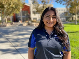 Karen Alvarenga headshot