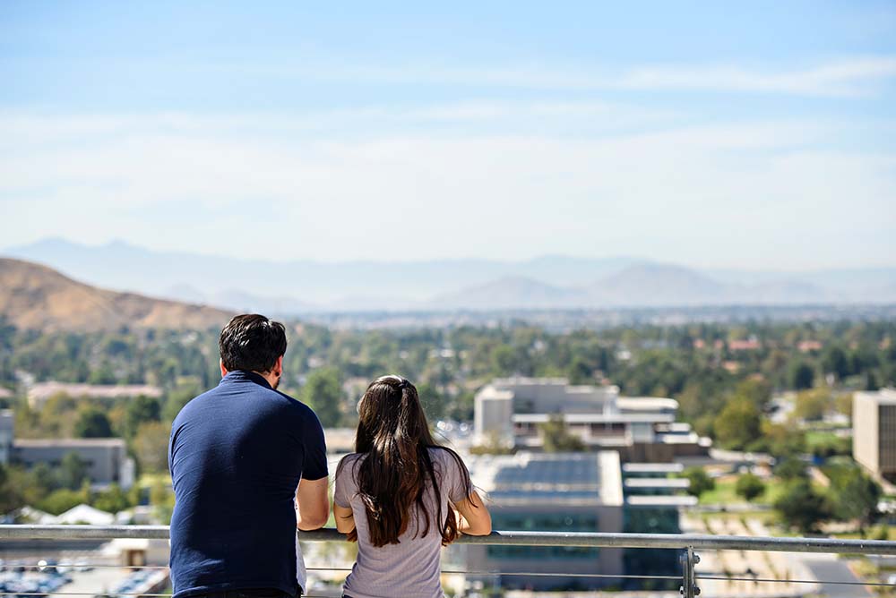 Students look out on CSUSB campus