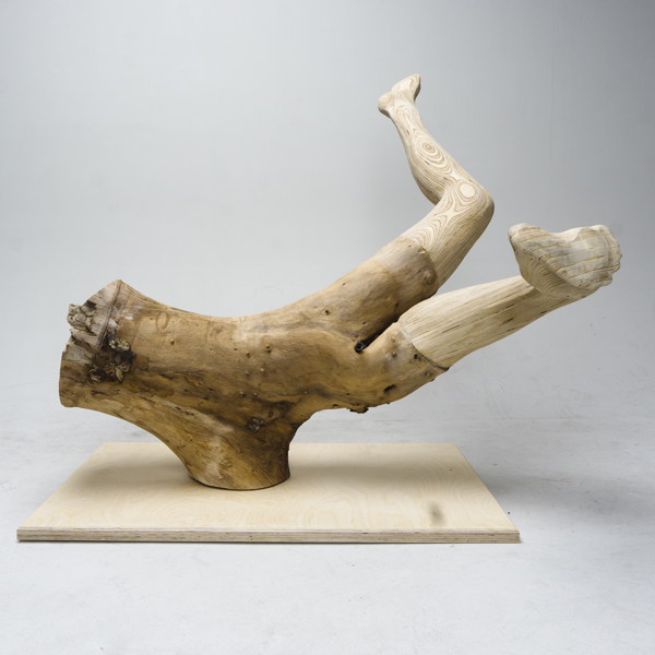Sculpture made out of plywood and treestump
