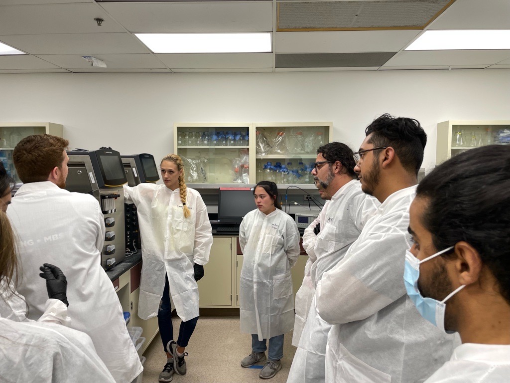 CIRM students in the lab