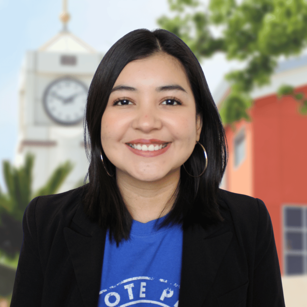 Headshot Reina Alvarado Diaz Marketing and Social Media Student Assistant Career Center