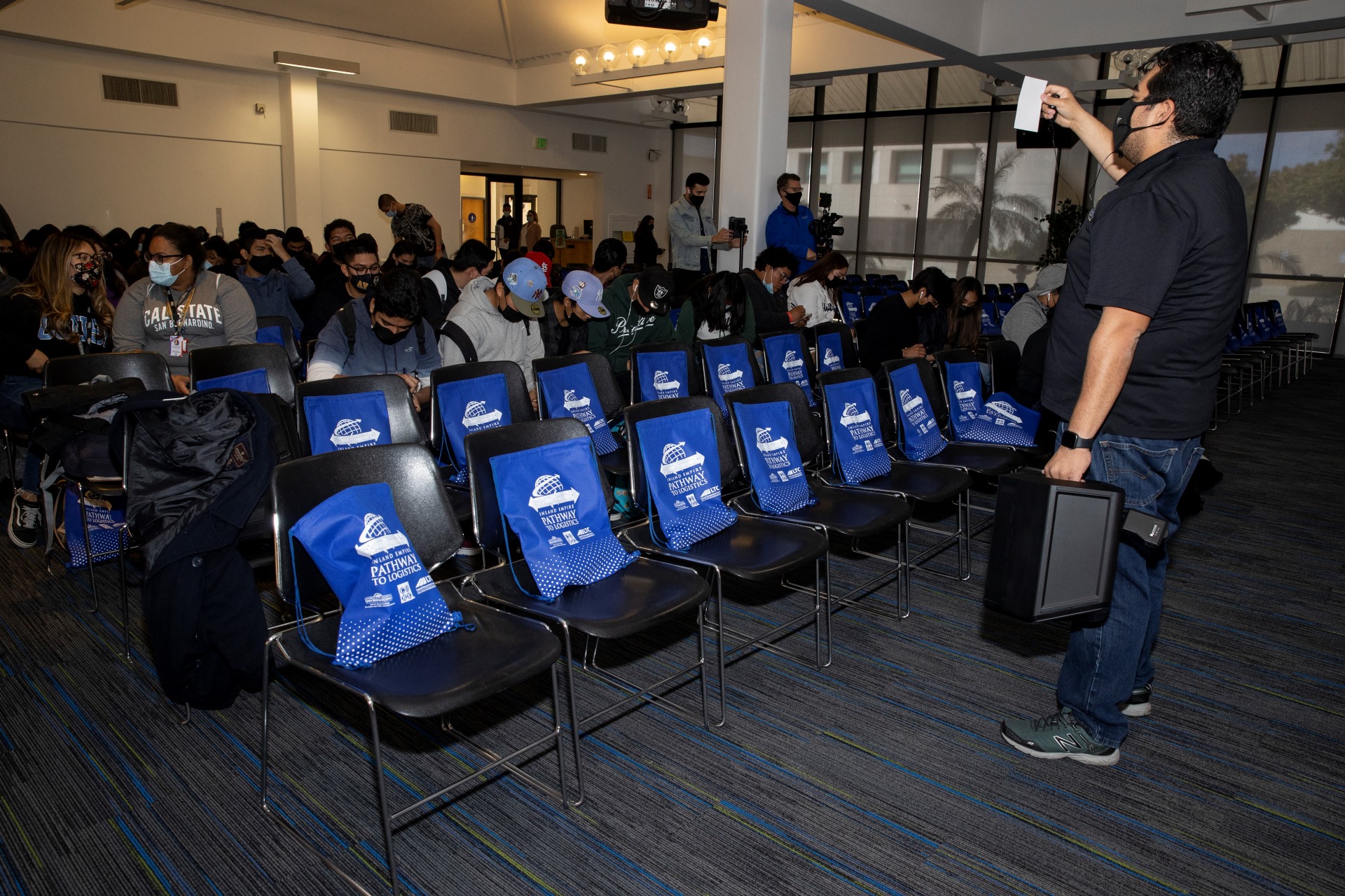 Students at the Pathway to logistics 