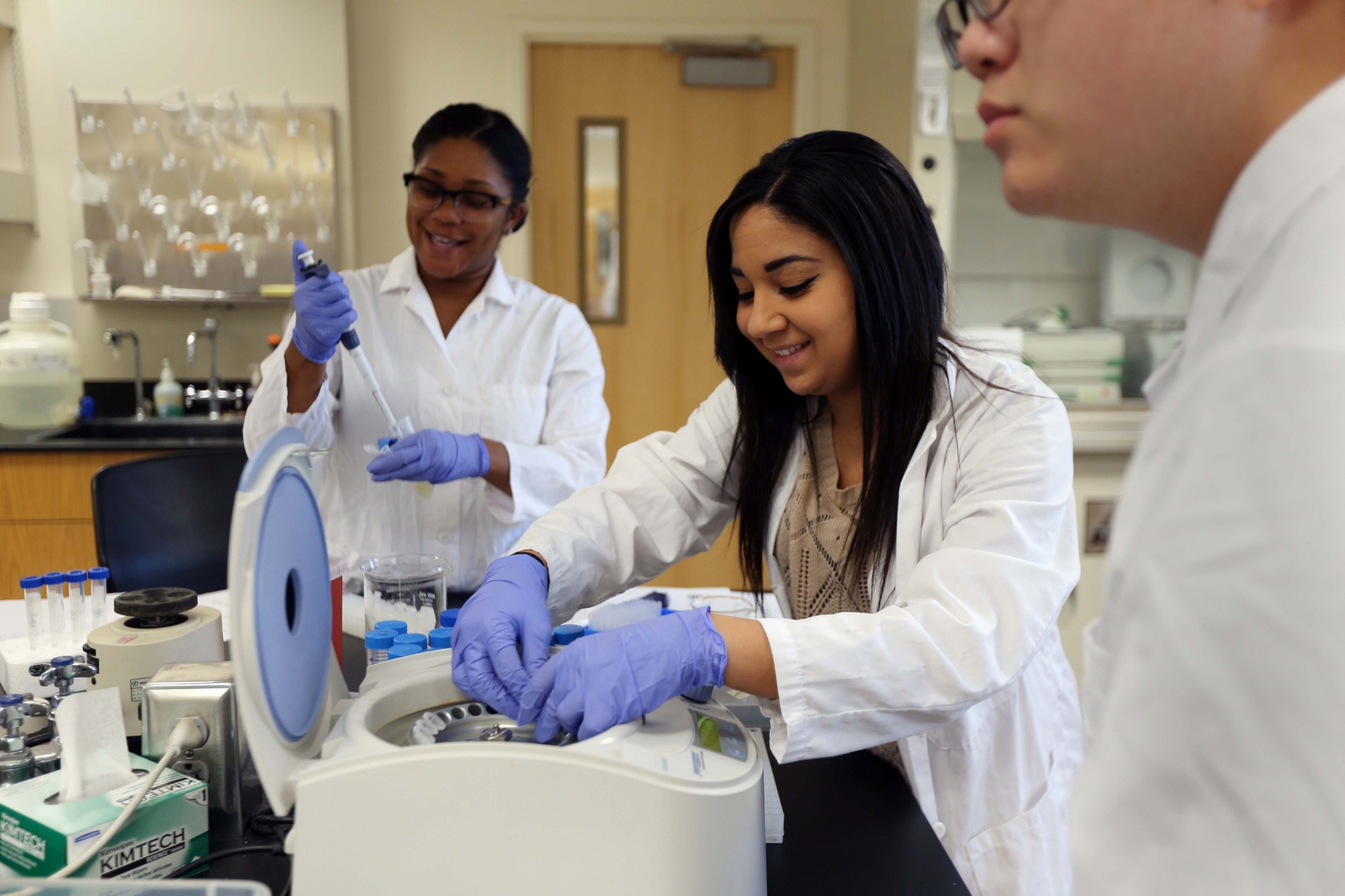 CSUSB students in a lab.