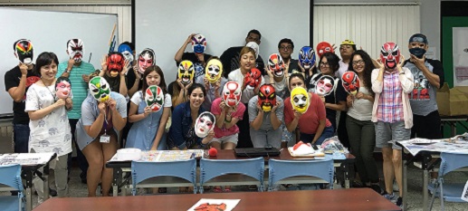 Taiwan fair student group photo