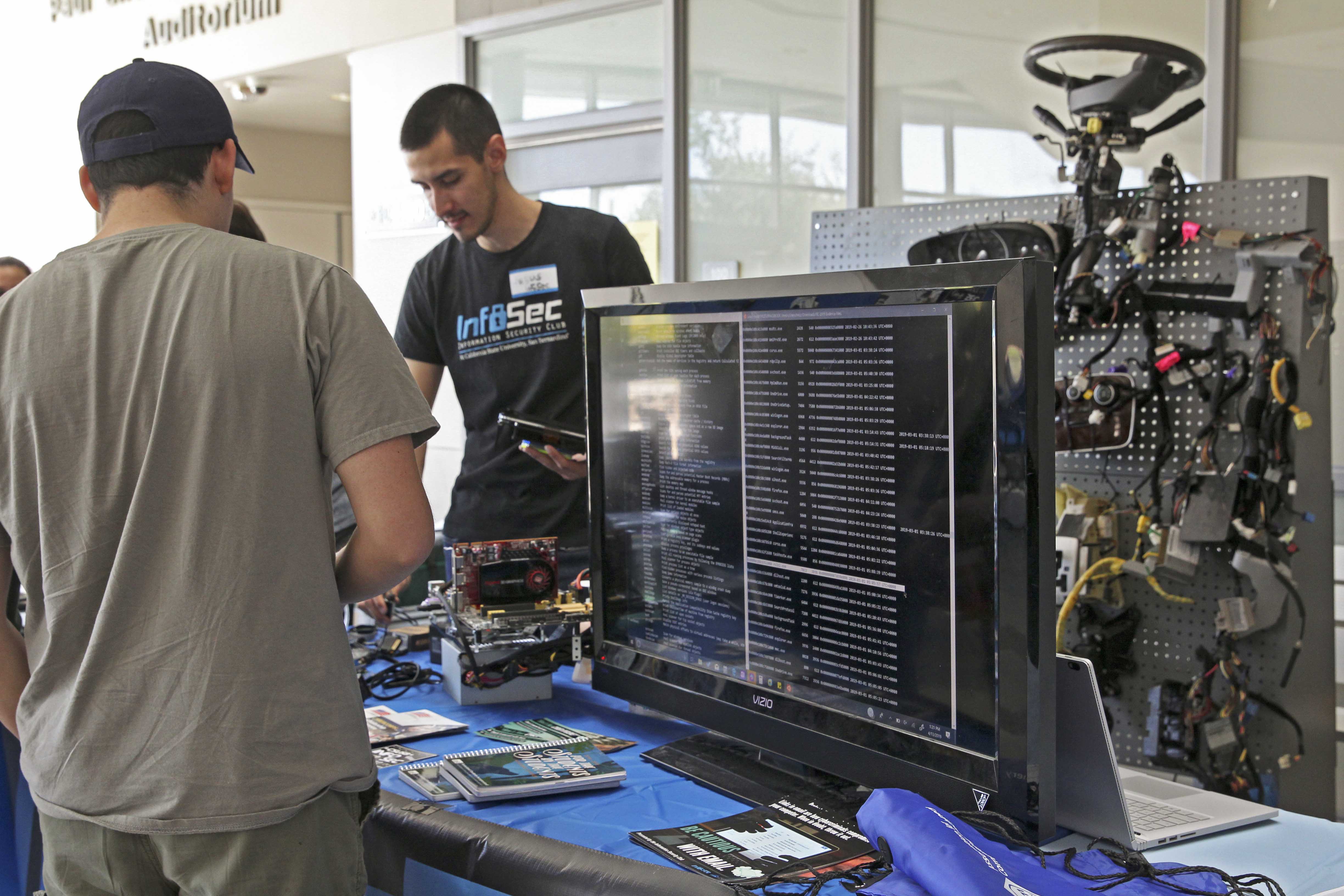 FEC featured keynote speakers from engineering professionals in the auditorium, booths hosted by businesses, students, and student organizations in the event lobby, and giveaways.