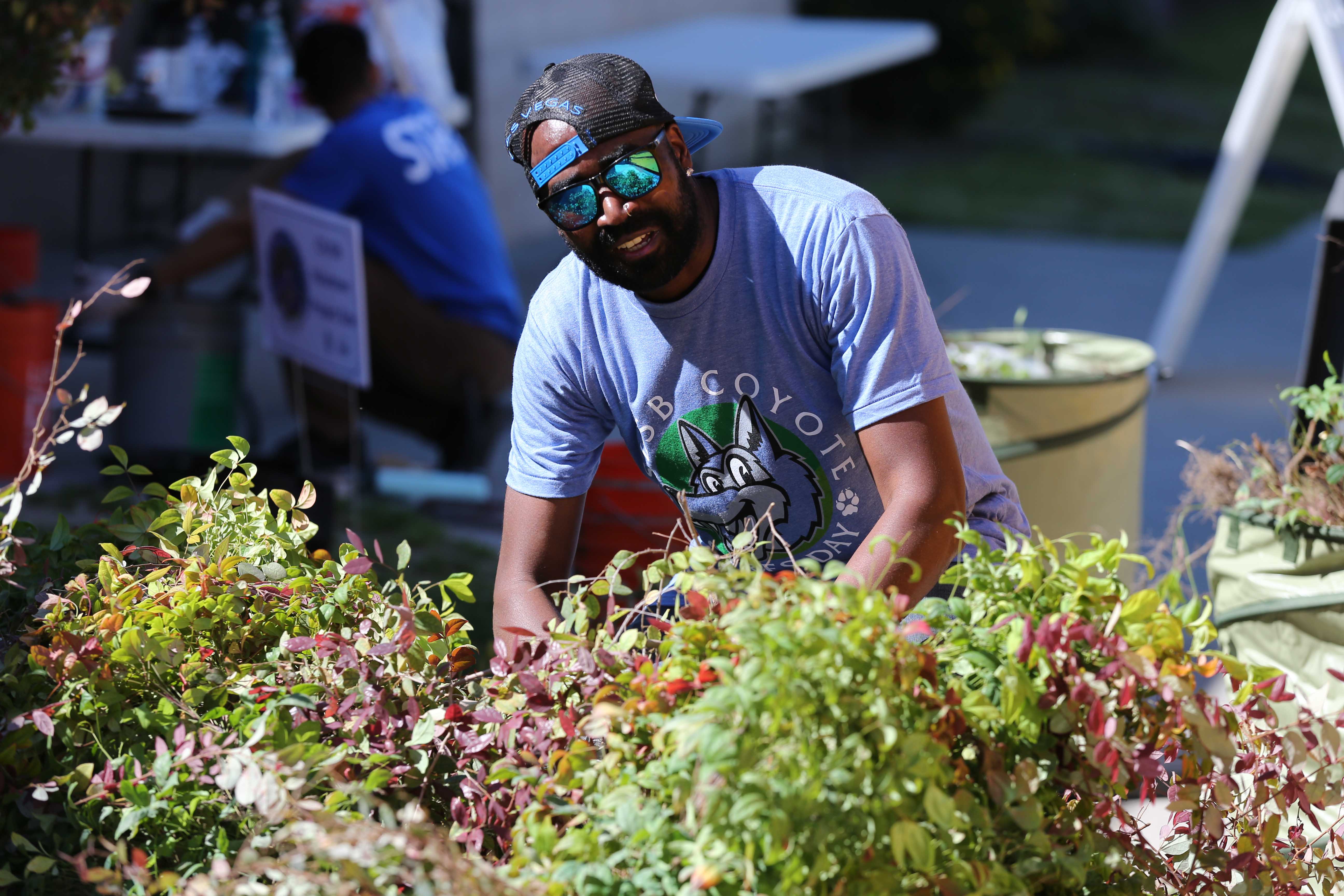 Coyote Cares Day is a day of volunteer service that provides CSUSB students with an understanding of the work of nonprofit organizations, and engages the students through volunteer service. 