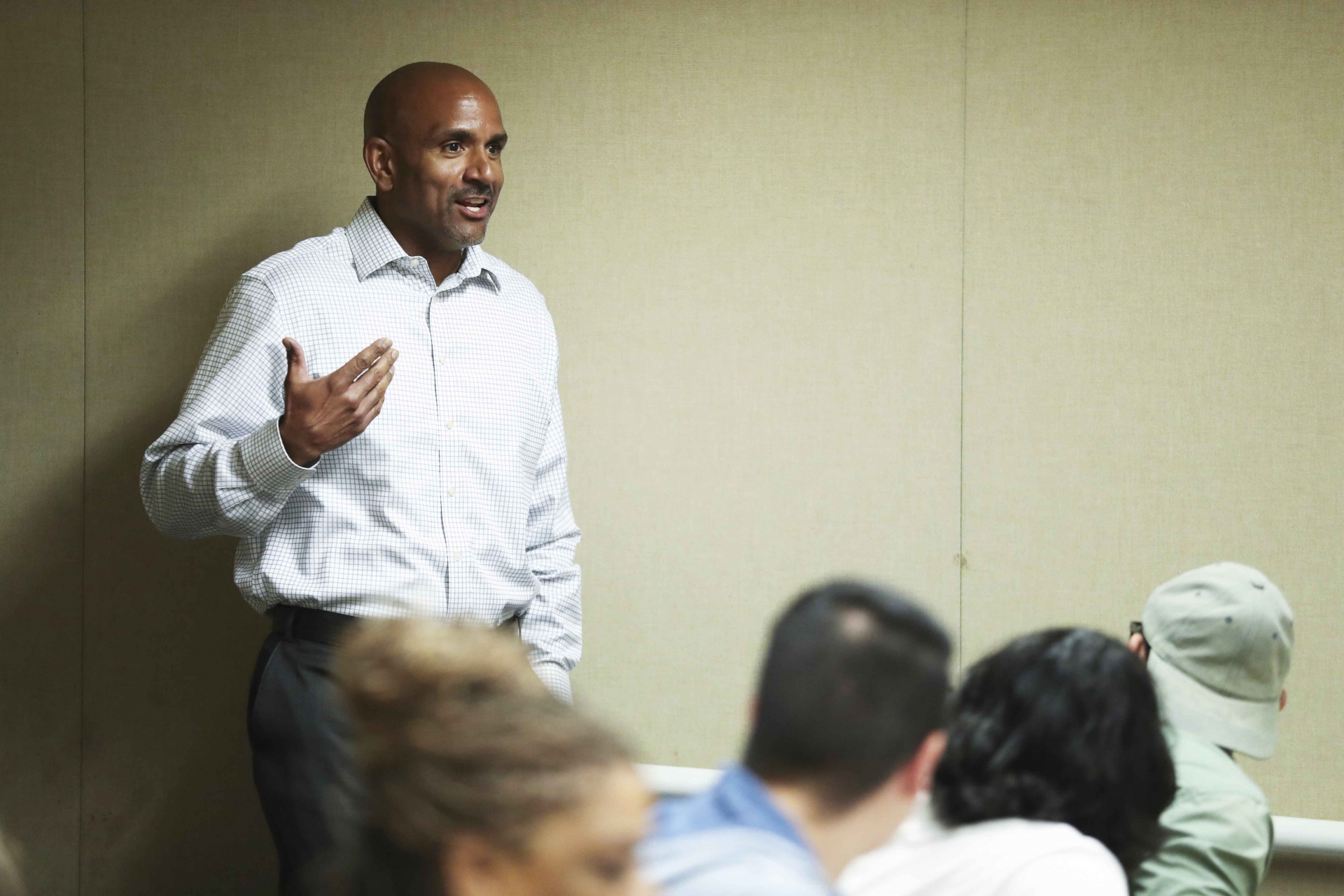 Rafik Mohamed talking in a classroom