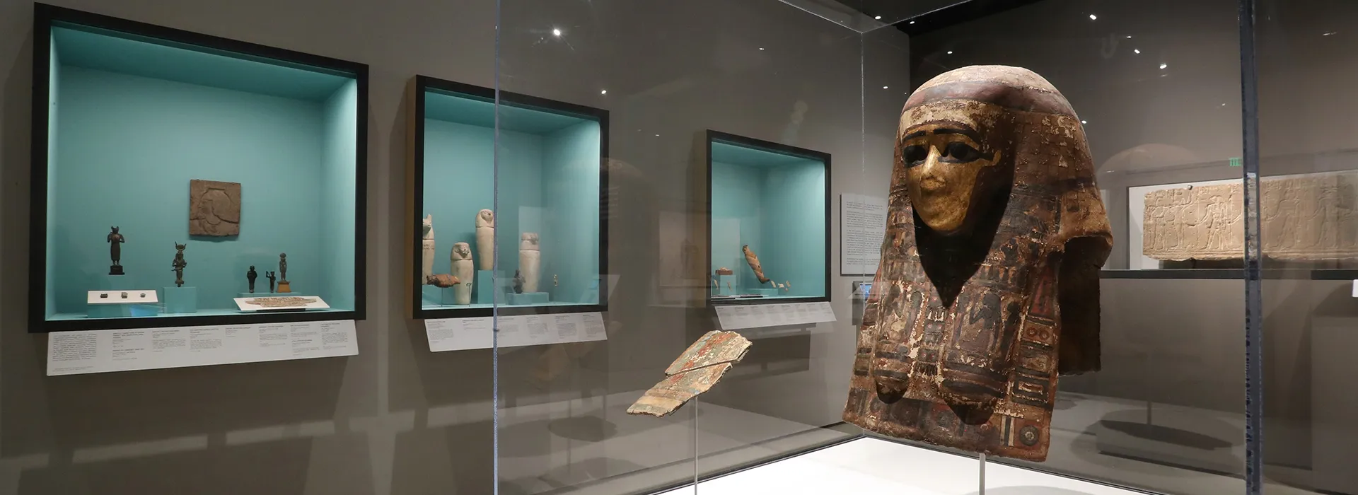 statue of Egyptian King Senwosret III