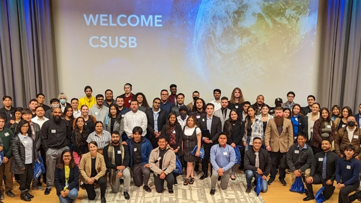 A group of CSUSB students on a tour of the ESRI campus