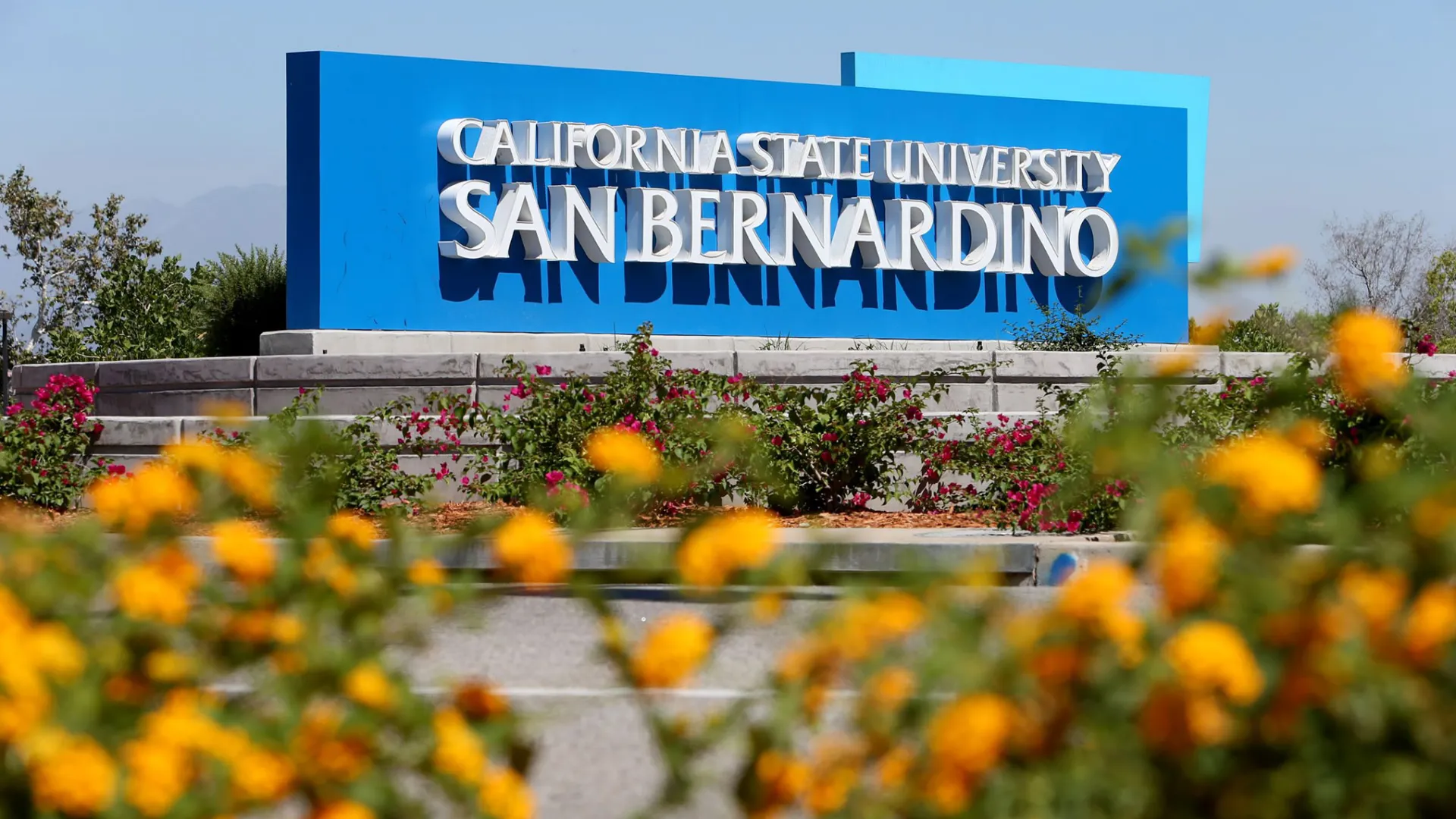 CSUSB entrance sign.