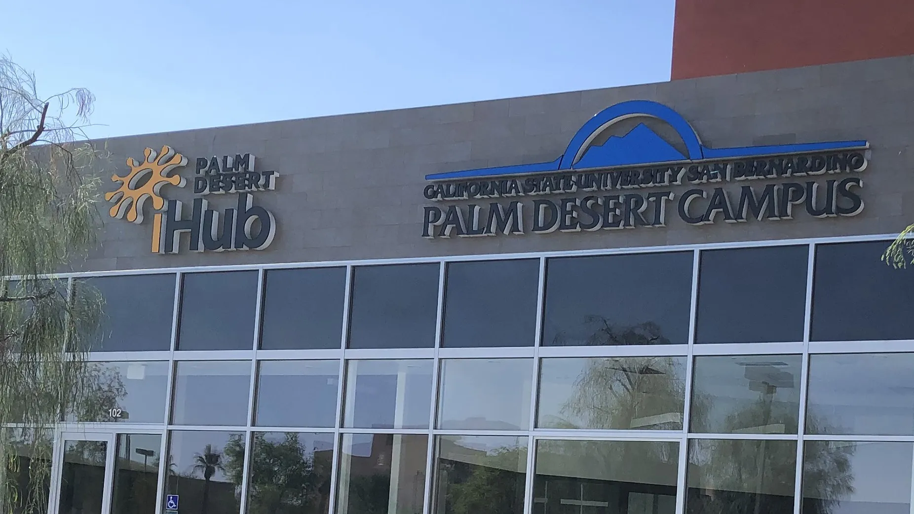 Entrance to the Palm Desert iHub.