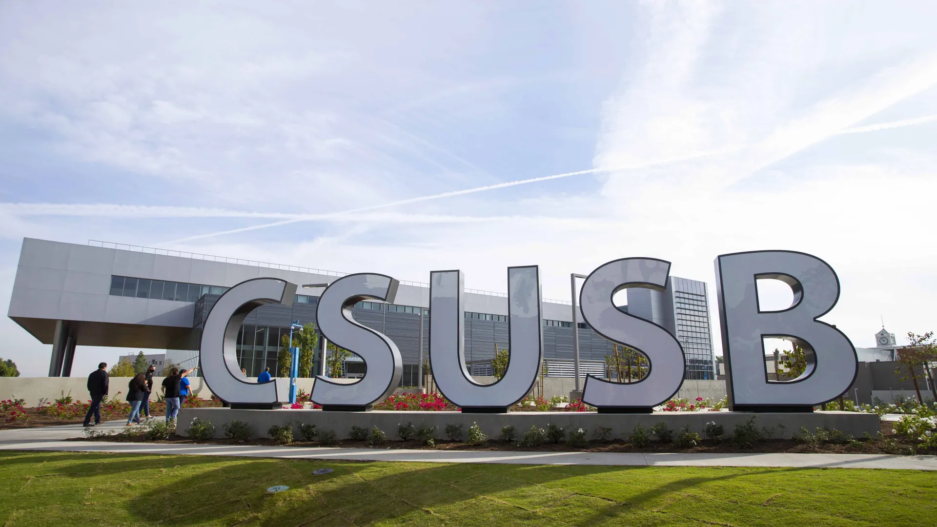 Ribbon_cutting ceremony