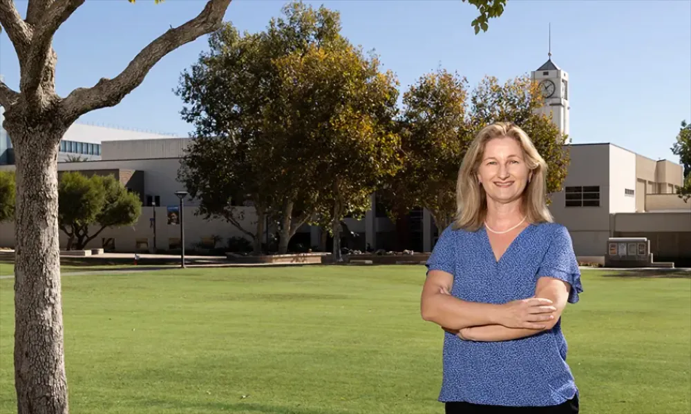 Dr. Carmen Dagostino
