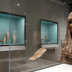 statue of Egyptian King Senwosret III