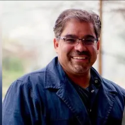 Roberto S. Oregel (left) and Alfredo de Batuc