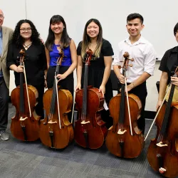 Guest cellist Hans Jørgen Jensen and CSUSB students in his masterclass 