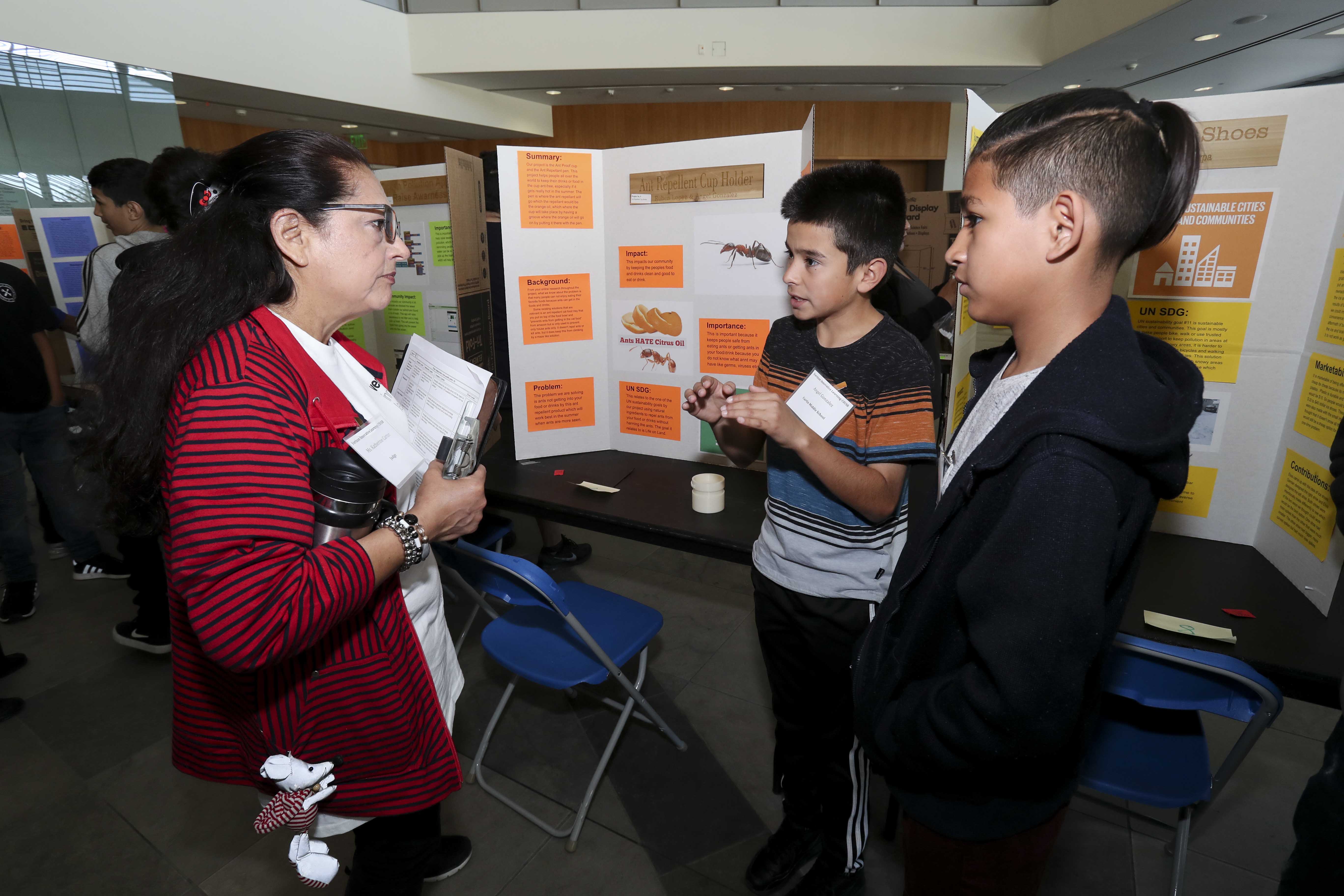 The fair, held on March 16 in the college’s atrium, featured demonstrations of the students’ work as part of what they had learned throughout their participation in the program.
