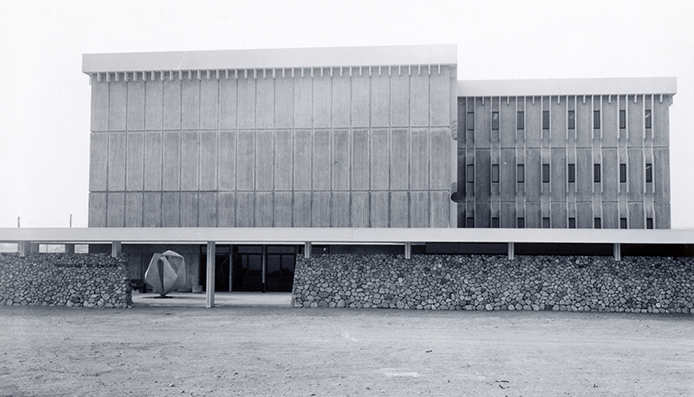 Physical Science Building. first graduating class, campus