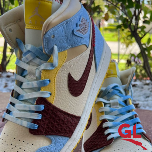 sneaker with blue laces