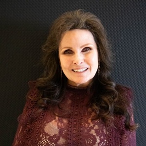 Lisa Nazario