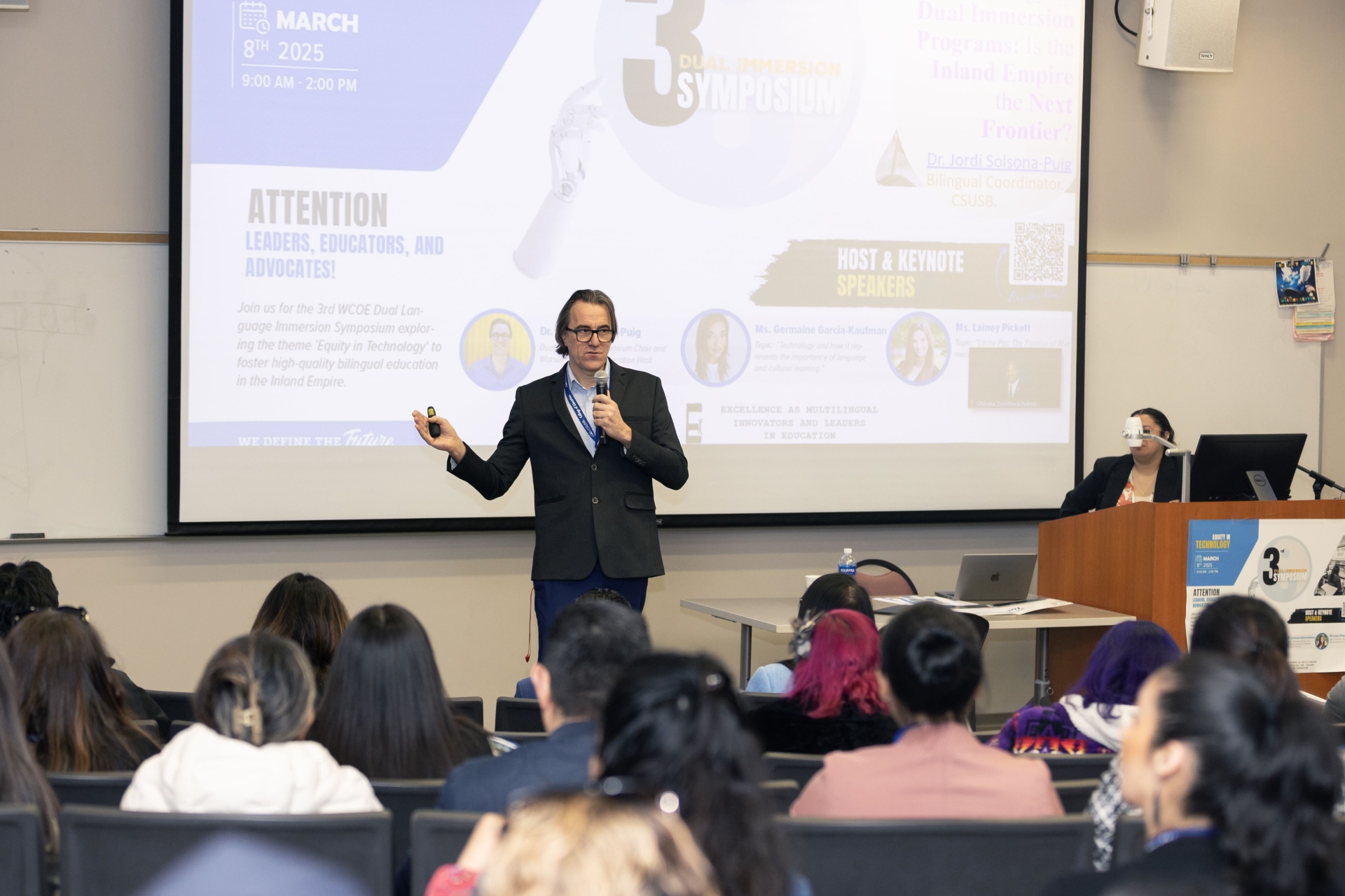 Dr. Jordi Solsona-Puig delivering the Symposium introduction in 2025.