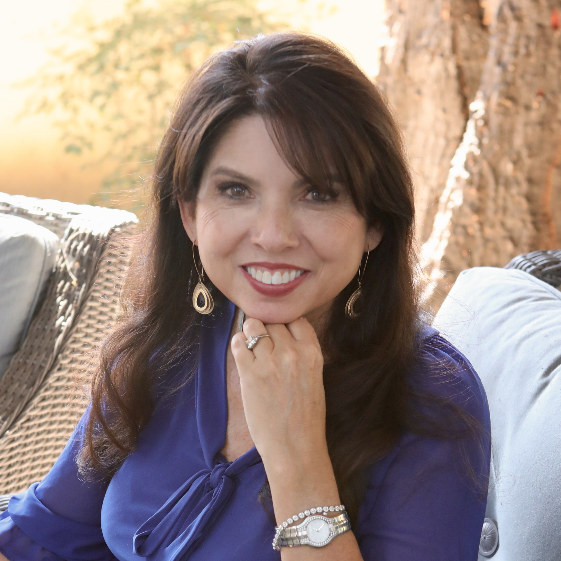 Dr. Robin Avelar La Salle