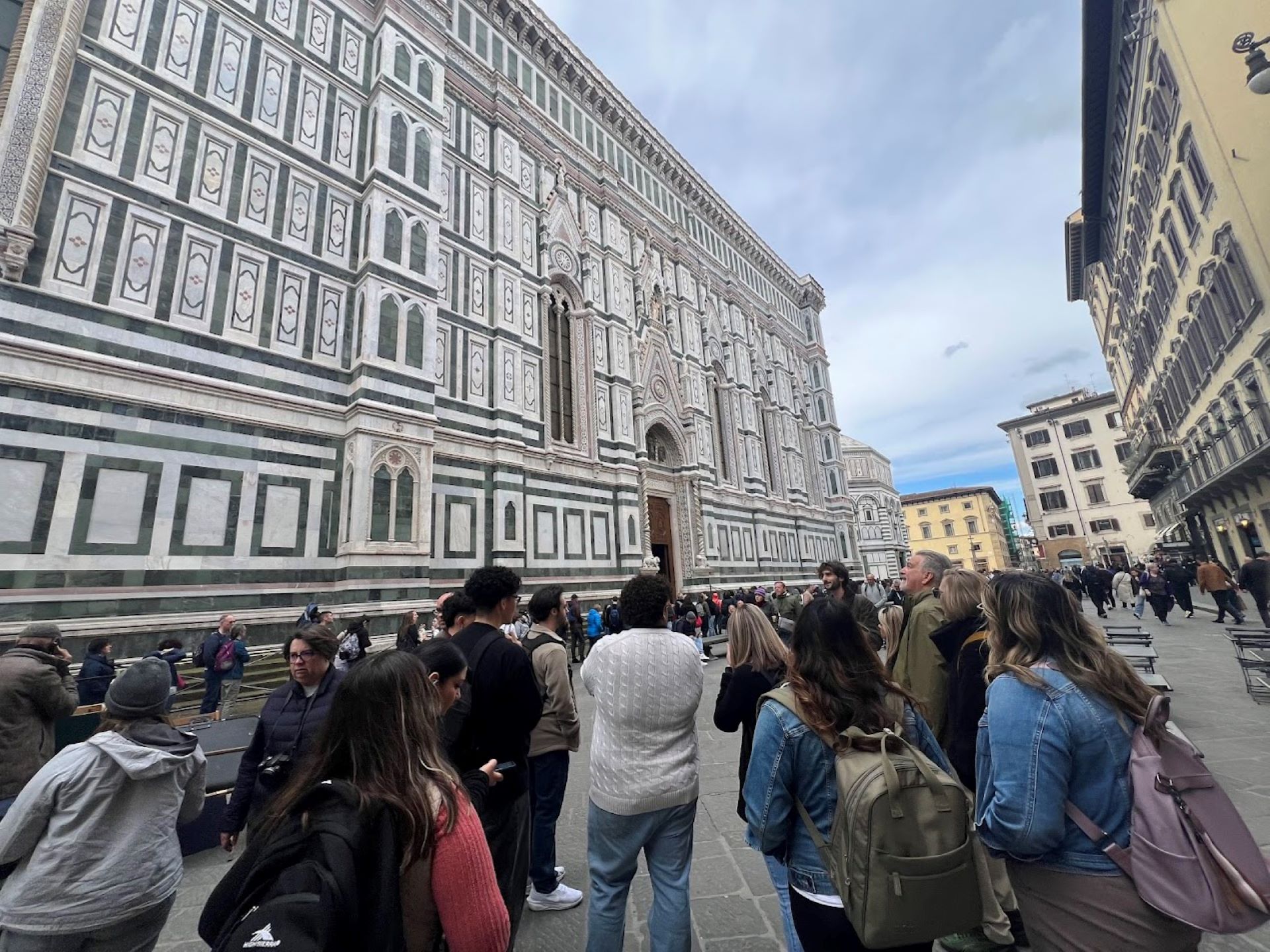 CSUSB Palm Desert Campus students and faculty in Italy