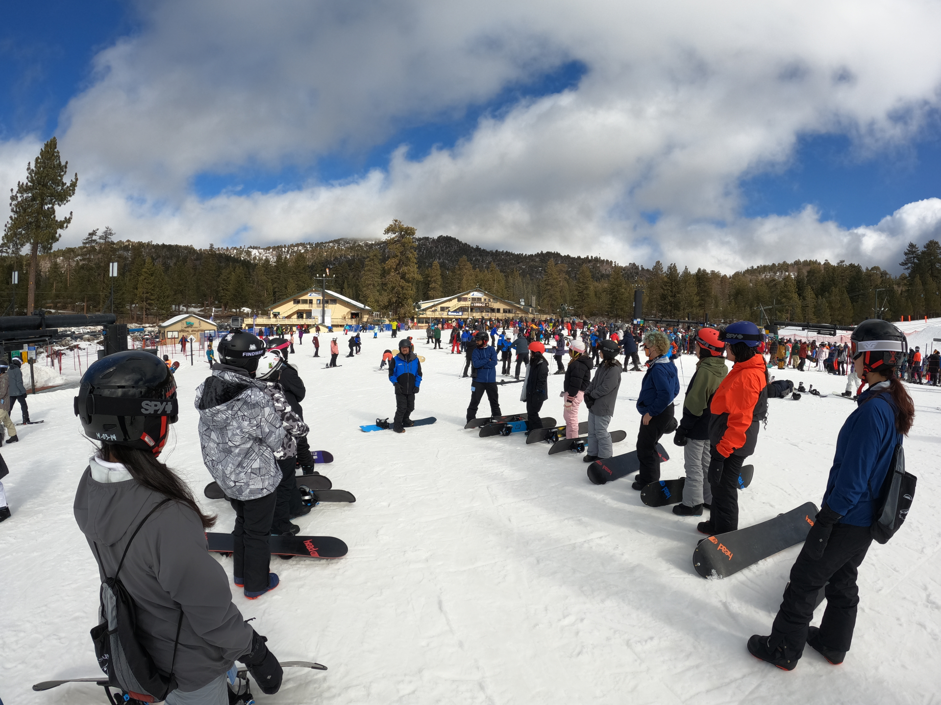 group lesson for snowboarding