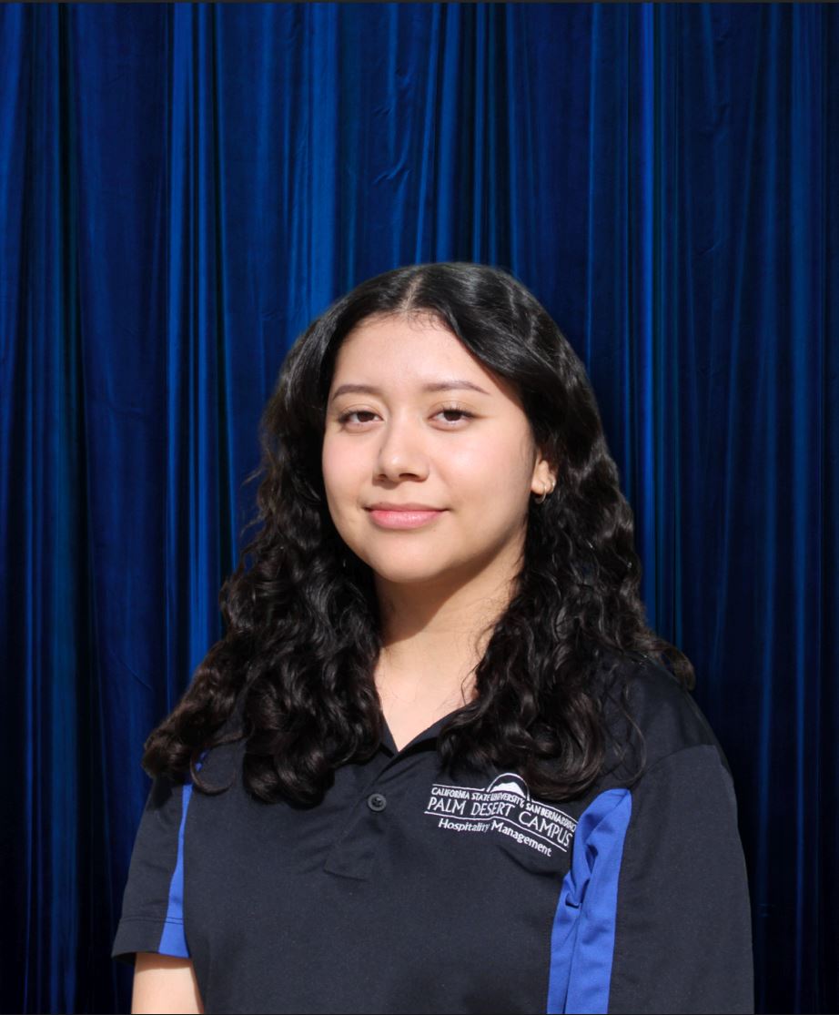 Jacquelinee Sandoval