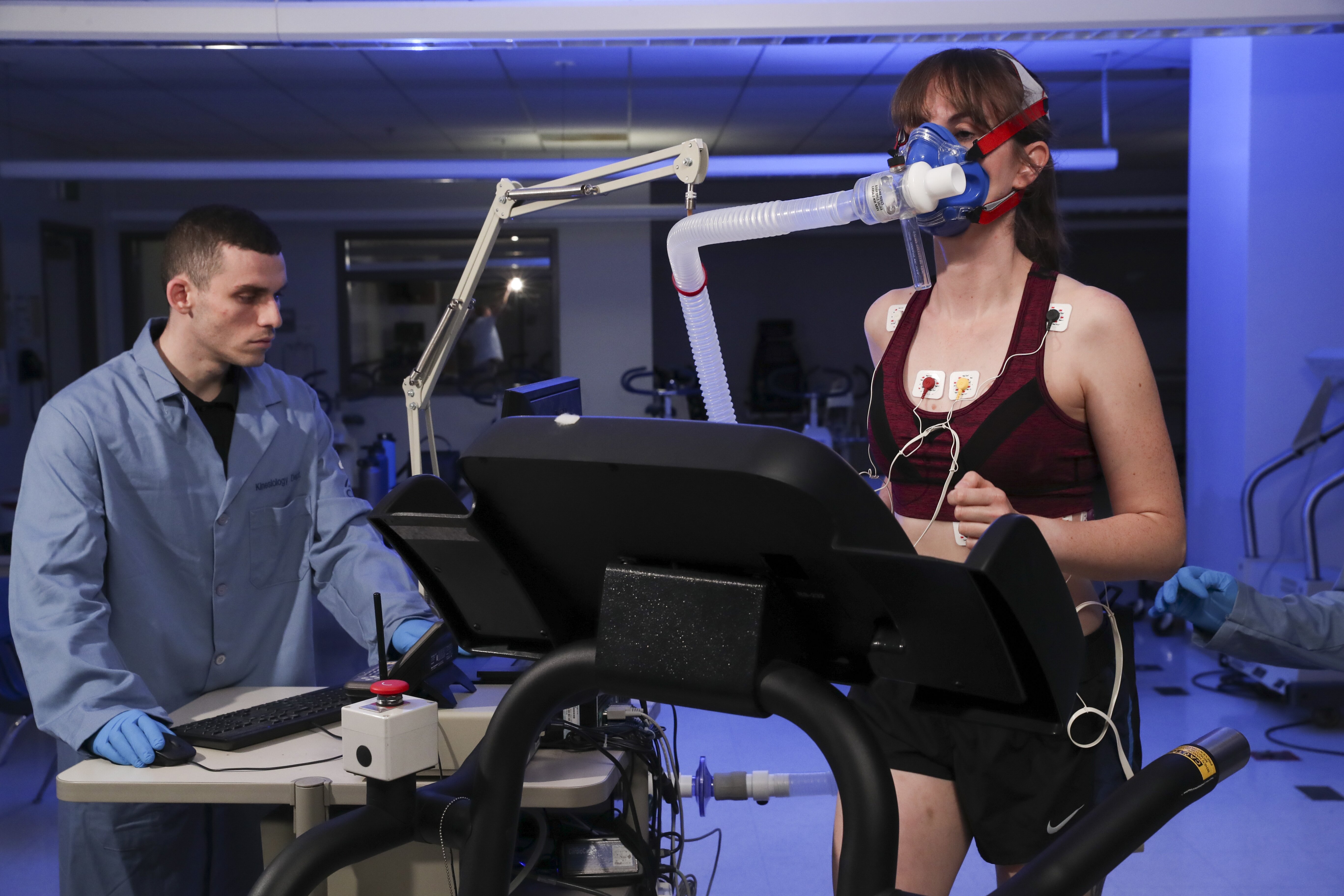 Student in Kinesiology lab