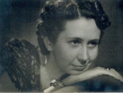 Eva Merchant